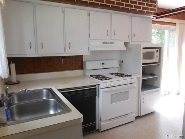 16003 West Thirteen Mile Road Southfield, MI 48076 - Photo 9 of 16