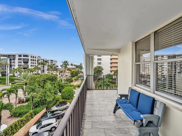 $2,800 | 1150 Hillsboro Mile, Unit 402, Hillsboro Beach, FL 33064