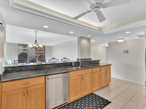 $2,800 | 1150 Hillsboro Mile, Unit 402, Hillsboro Beach, FL 33064