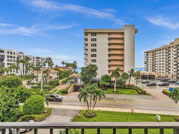 $2,800 | 1150 Hillsboro Mile, Unit 402, Hillsboro Beach, FL 33064