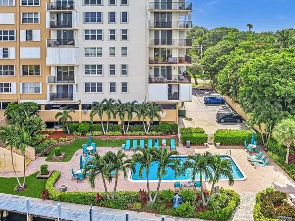 $2,800 | 1150 Hillsboro Mile, Unit 402, Hillsboro Beach, FL 33064