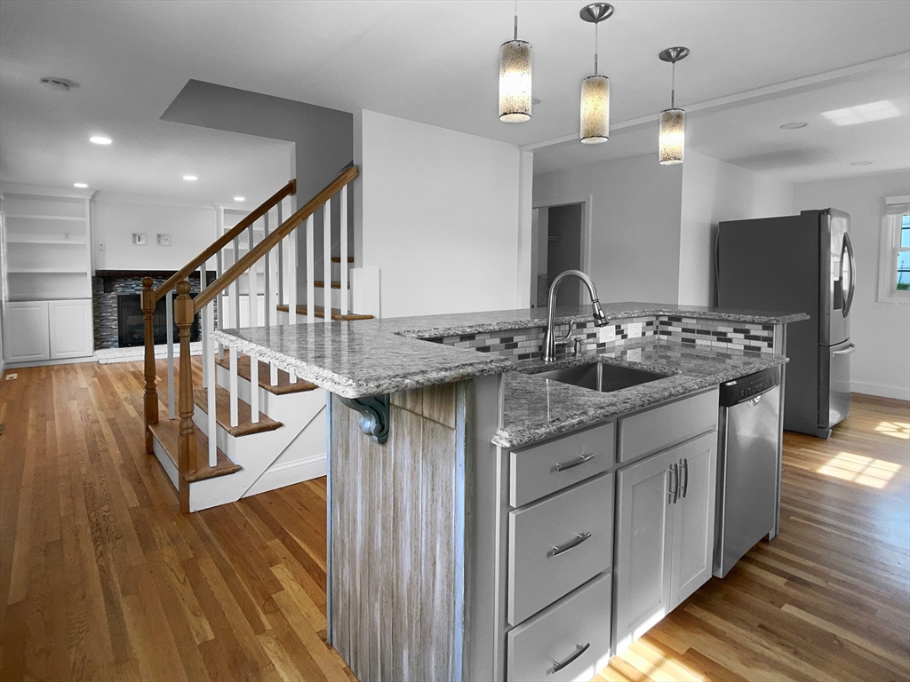 217 Cedar Brook Road Lynn, MA 01904 - Photo 8 of 15