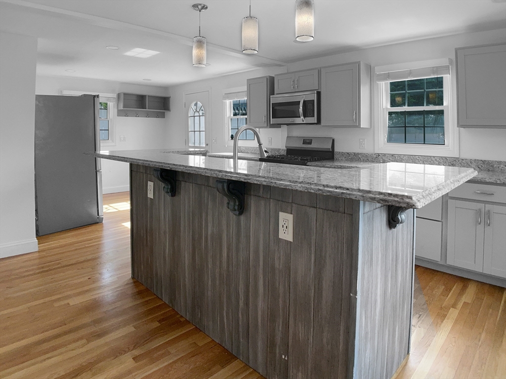 217 Cedar Brook Road Lynn, MA 01904 - Photo 9 of 15