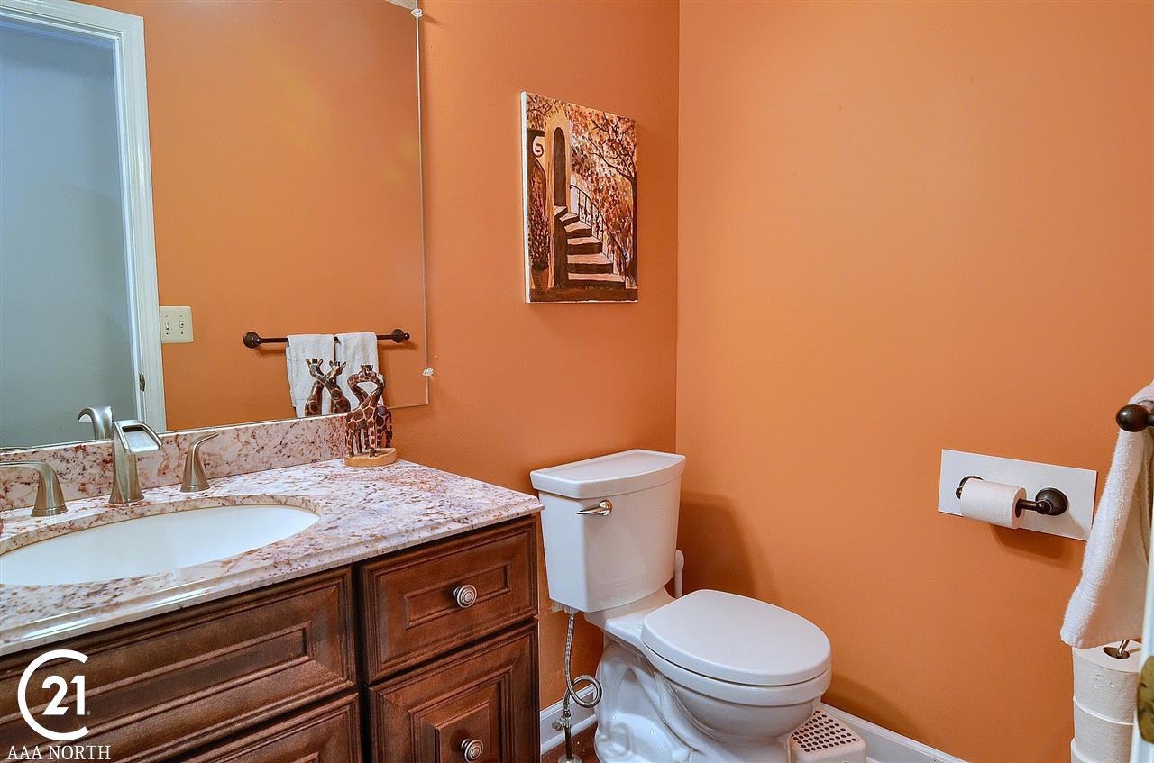 818 Timberline Drive Rochester, MI 48309 - Photo 18 of 30 Half Bath