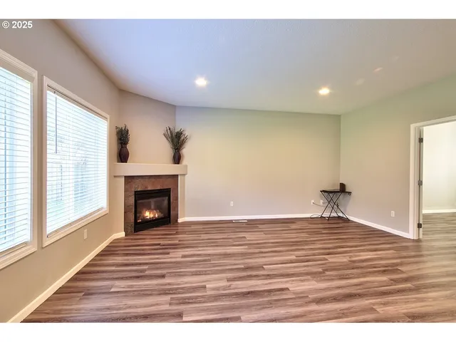 $648,900 | 300 Southwest Mt Mazama Street, McMinnville, OR 97128