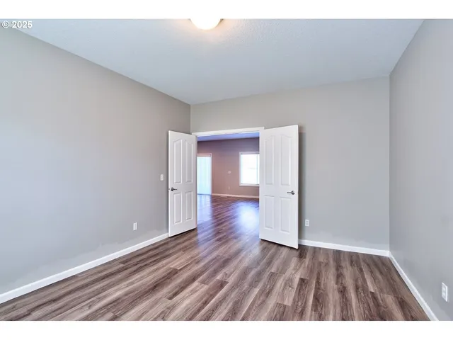 $648,900 | 300 Southwest Mt Mazama Street, McMinnville, OR 97128