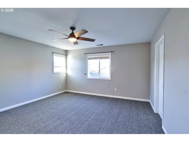 $648,900 | 300 Southwest Mt Mazama Street, McMinnville, OR 97128