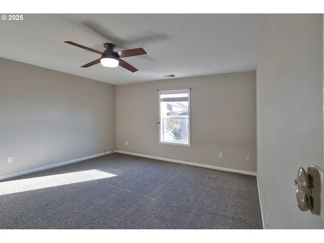 $648,900 | 300 Southwest Mt Mazama Street, McMinnville, OR 97128