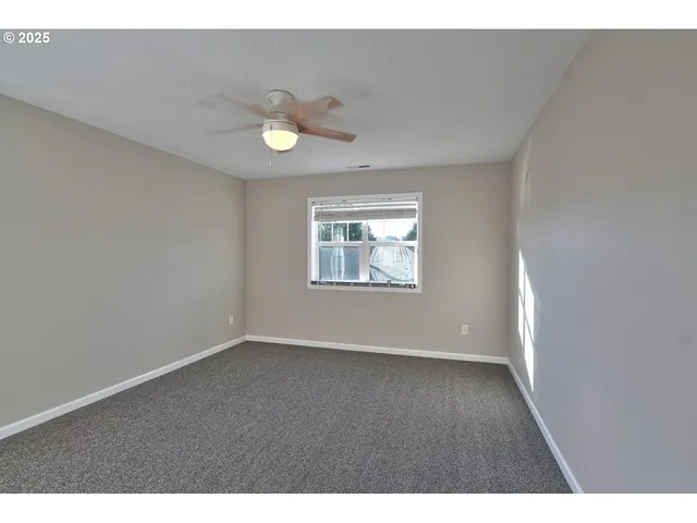 $648,900 | 300 Southwest Mt Mazama Street, McMinnville, OR 97128