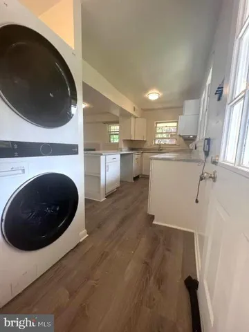 $3,150 | 429 Hampton Court, Unit 138, Falls Church, VA 22046