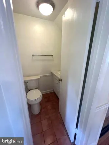 $3,150 | 429 Hampton Court, Unit 138, Falls Church, VA 22046