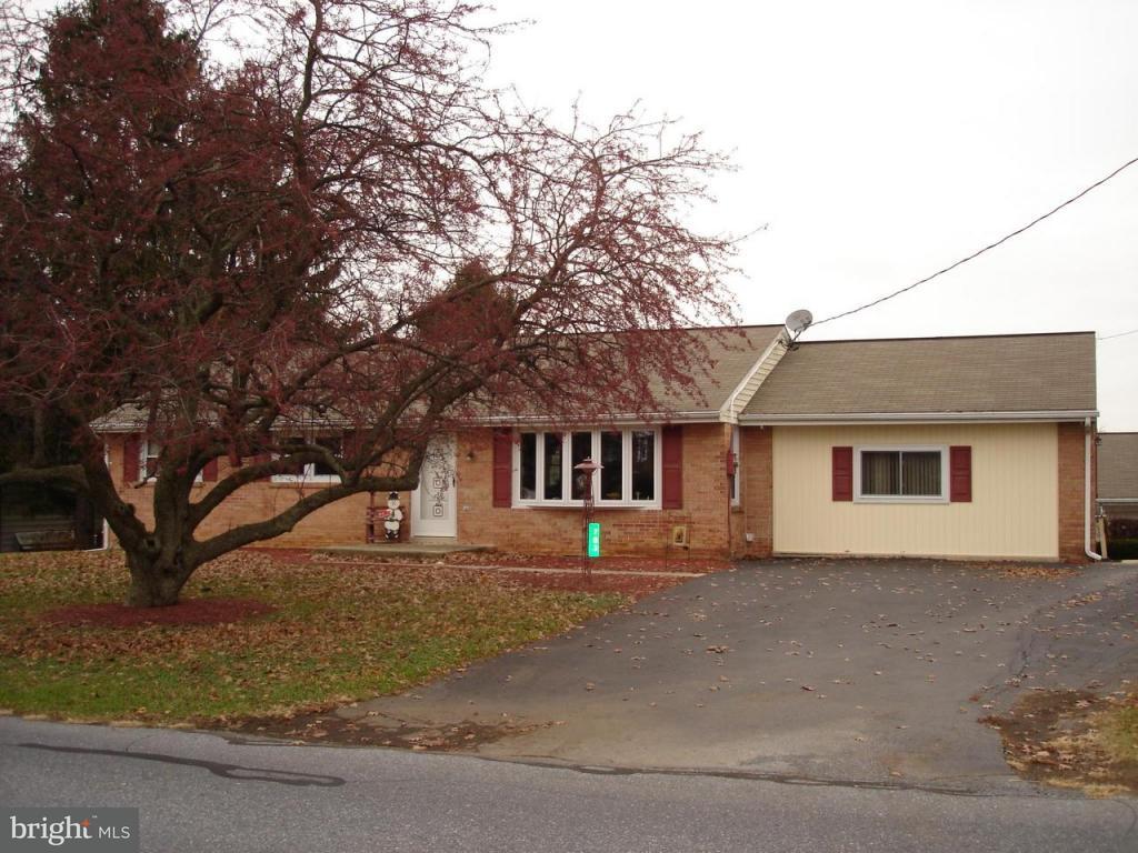 703 Pine Hill Road Lititz, PA 17543 - Photo 1 of 10