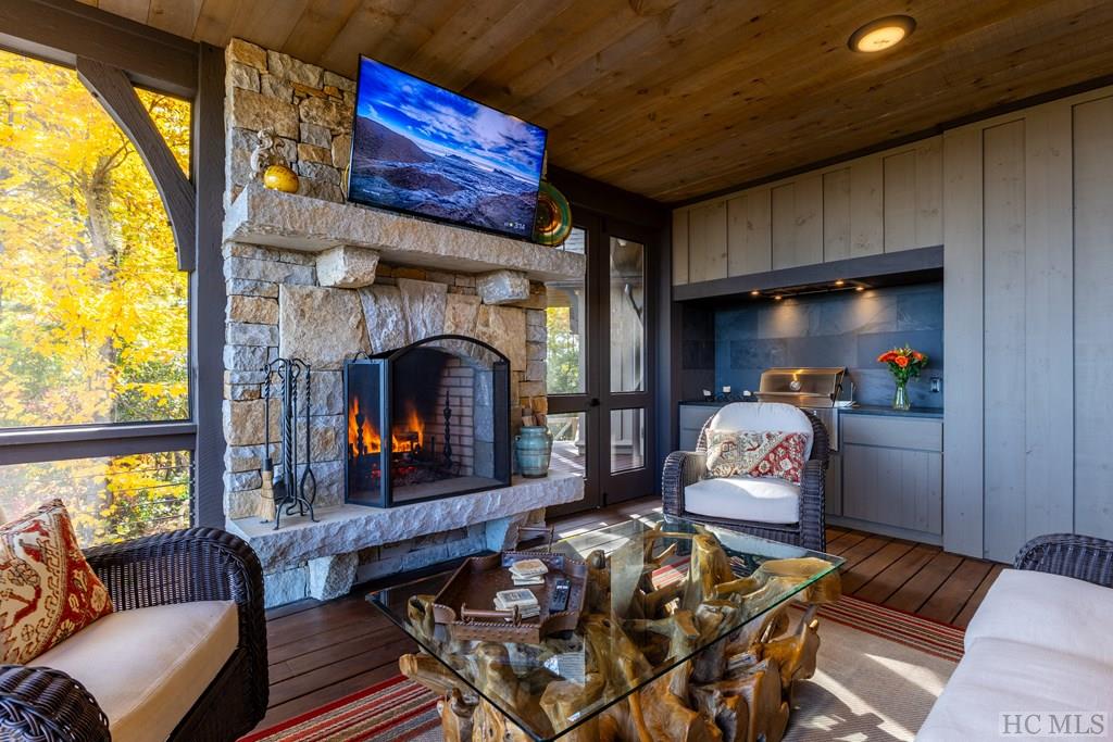 240 Whitewater Rdg Road Sapphire, NC 28774 - Photo 18 of 35 Gallery Image 18