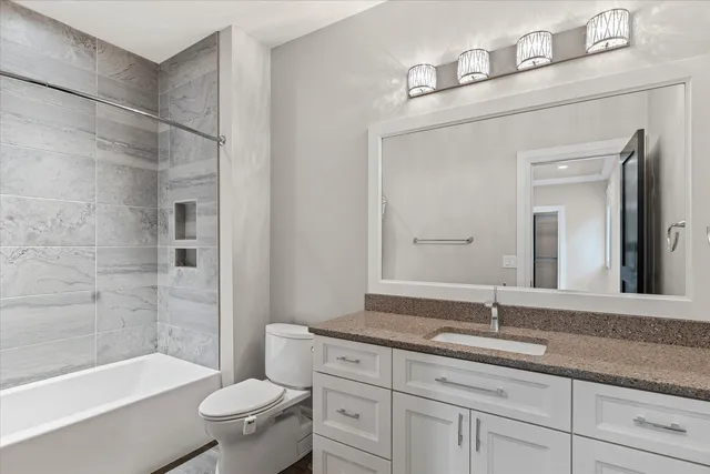 $1,400,000 | 1410 East White Oak Road, Mahomet, IL 61853