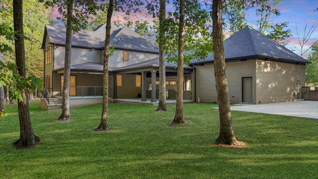 $1,400,000 | 1410 East White Oak Road, Mahomet, IL 61853