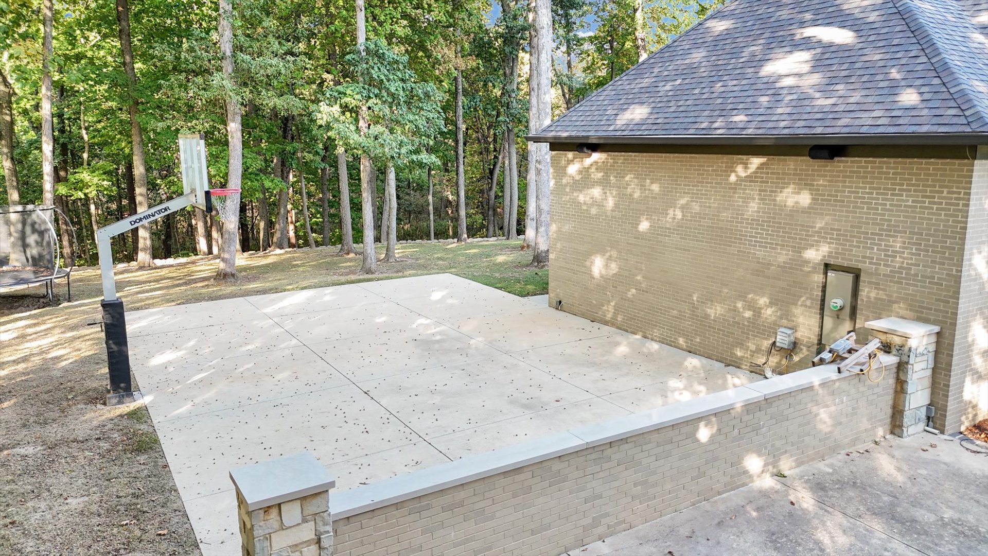 1410 East White Oak Road Mahomet, IL 61853 - Photo 22 of 140 a view of a patio with table and chairs a wooden floor and fence