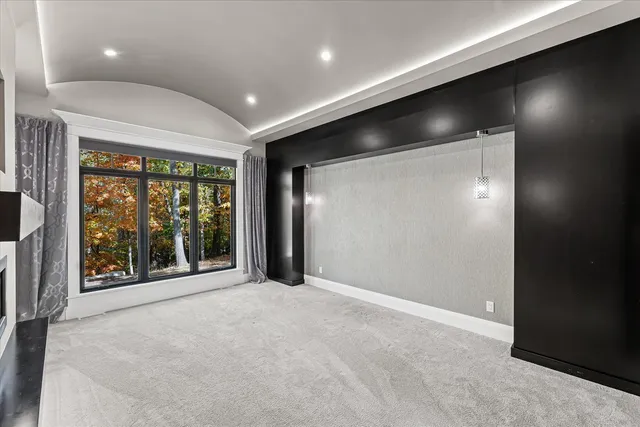 $1,400,000 | 1410 East White Oak Road, Mahomet, IL 61853