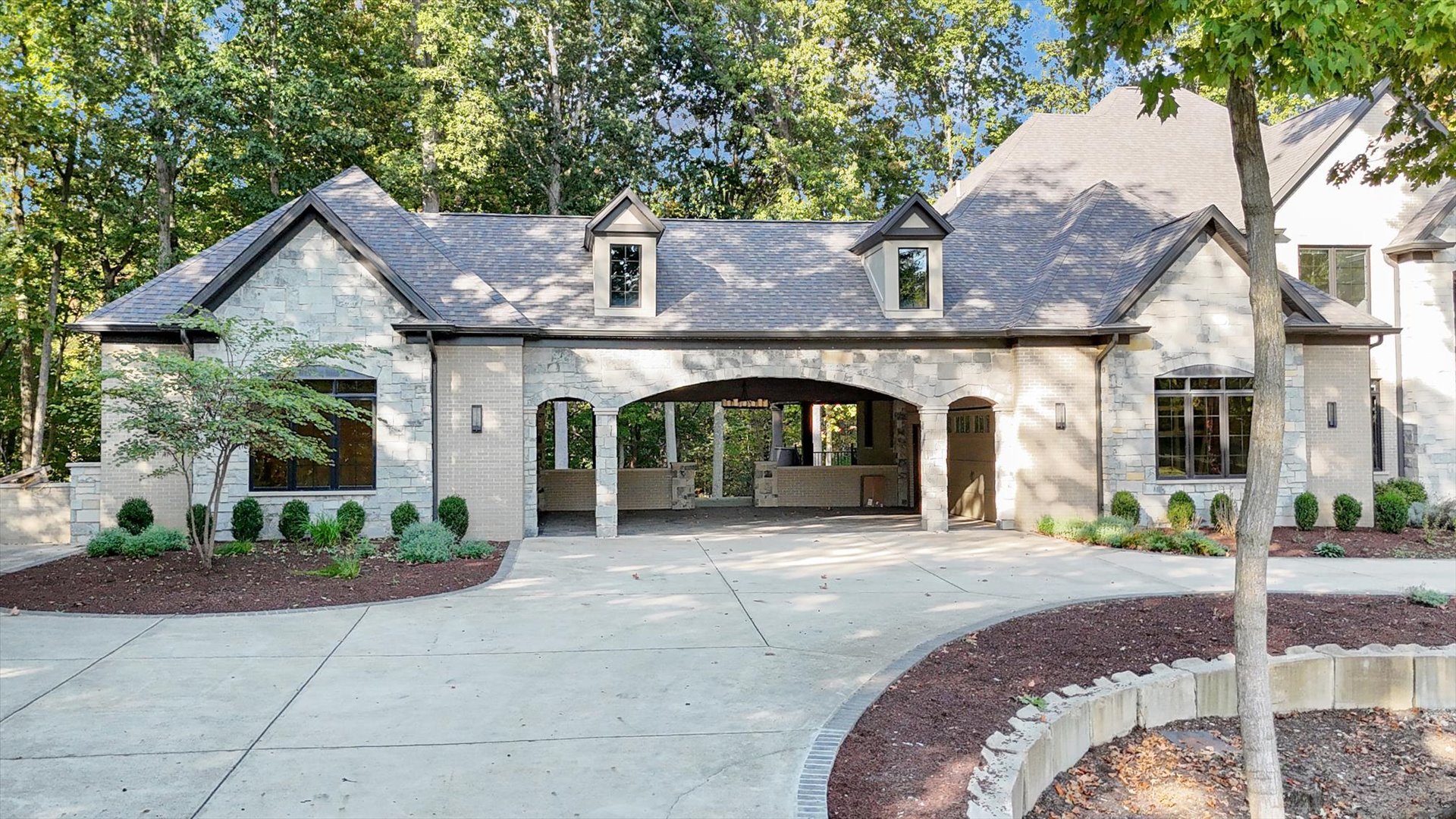 1410 East White Oak Road Mahomet, IL 61853 - Photo 8 of 140