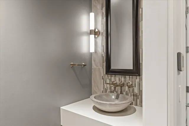 $1,400,000 | 1410 East White Oak Road, Mahomet, IL 61853