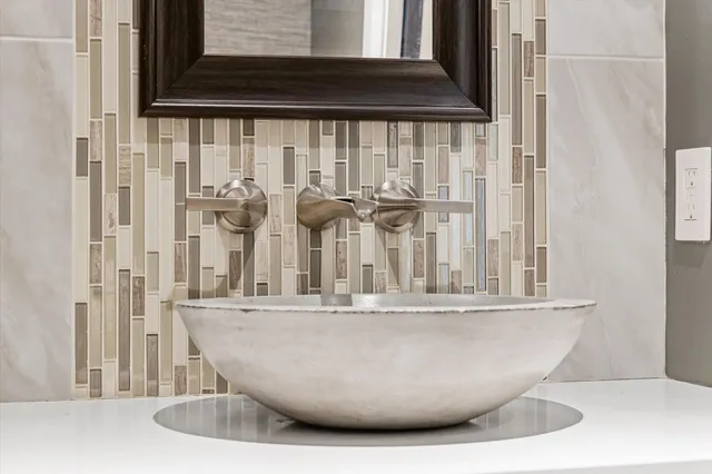 $1,400,000 | 1410 East White Oak Road, Mahomet, IL 61853