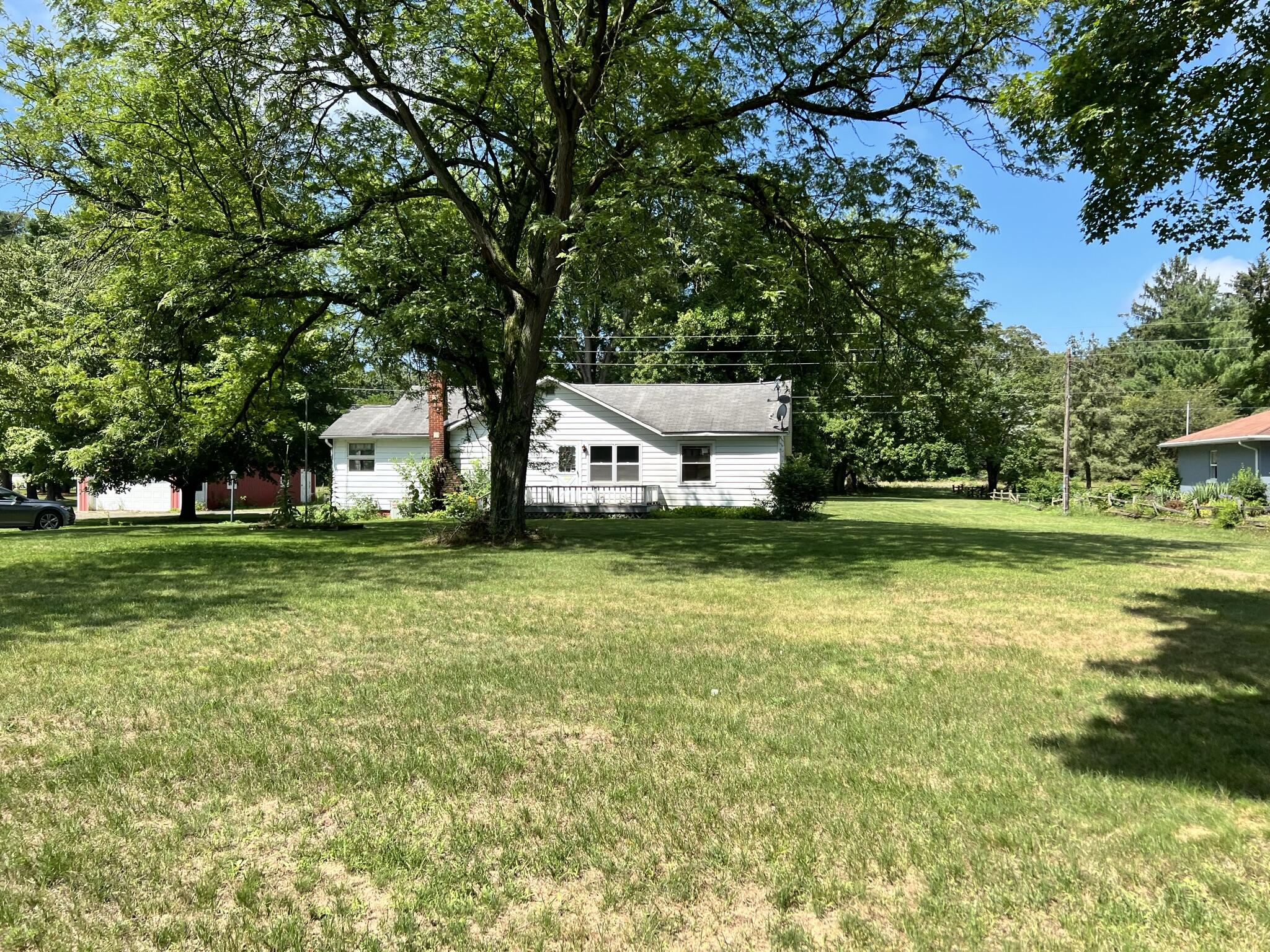55910 Wilbur Road Three Rivers, MI 49093 - Photo 2 of 23 IMG_1561