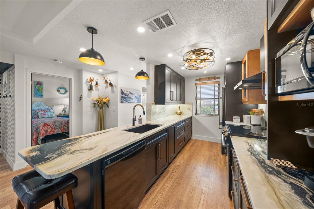 1591 Beach Road, Unit 401 Englewood, FL 34223 - Photo 5 of 63