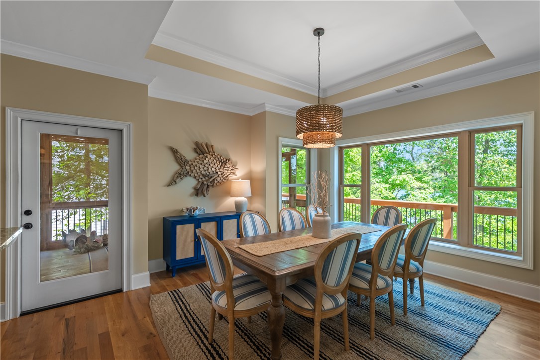 525 Peninsula Road West Union, SC 29696 - Photo 13 of 49