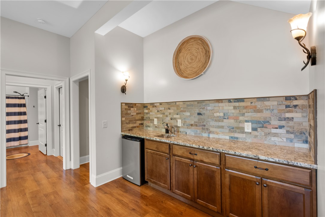 525 Peninsula Road West Union, SC 29696 - Photo 39 of 49