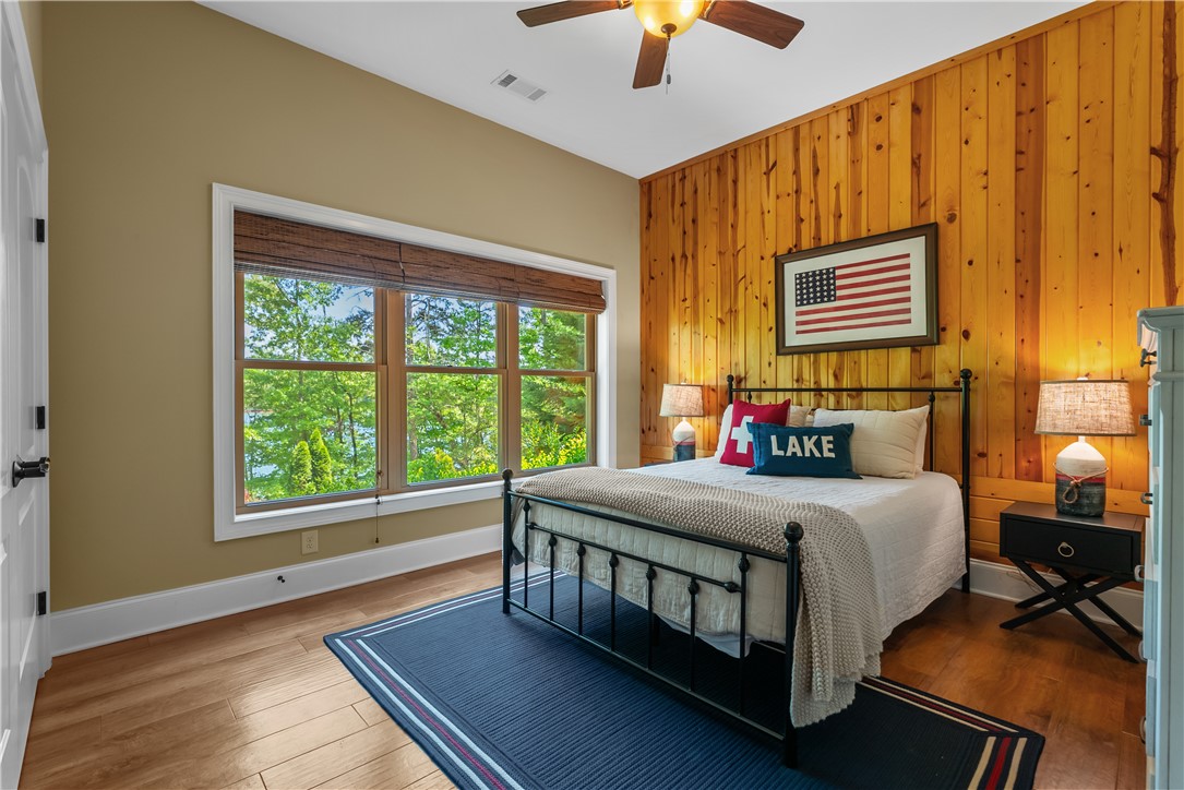 525 Peninsula Road West Union, SC 29696 - Photo 40 of 49
