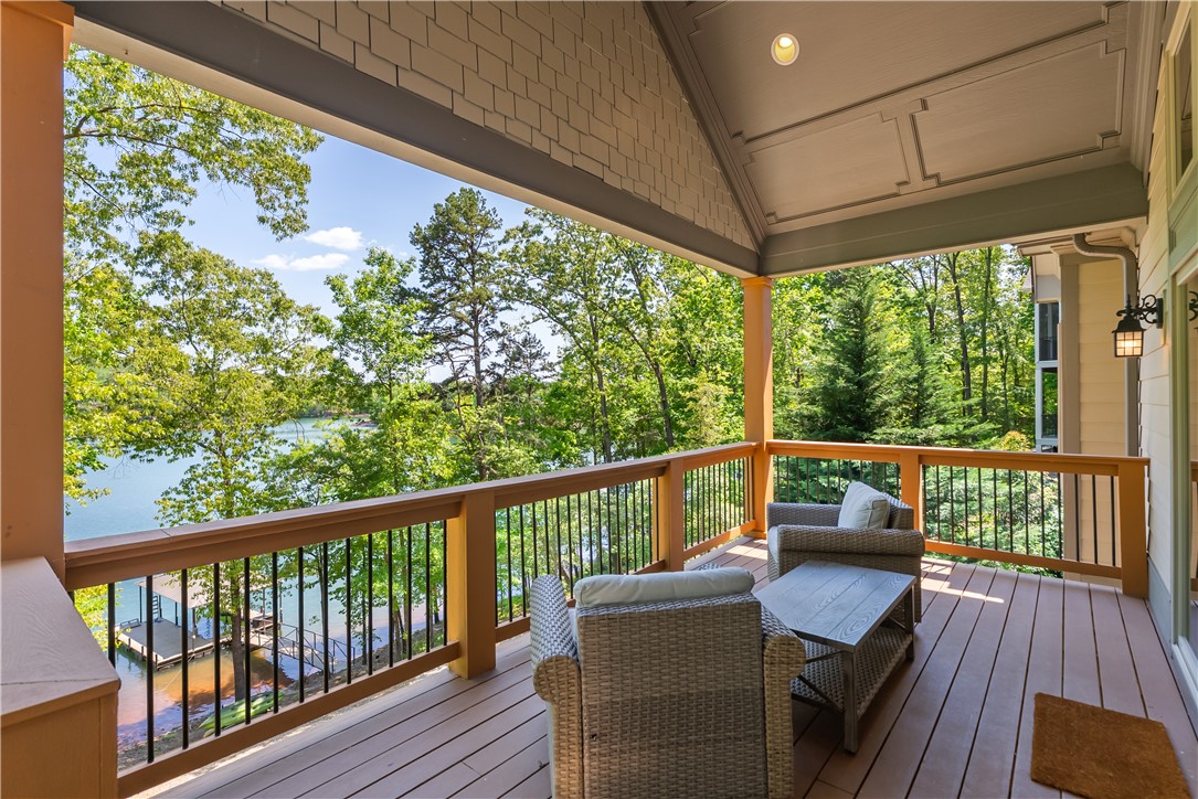 525 Peninsula Road West Union, SC 29696 - Photo 10 of 49