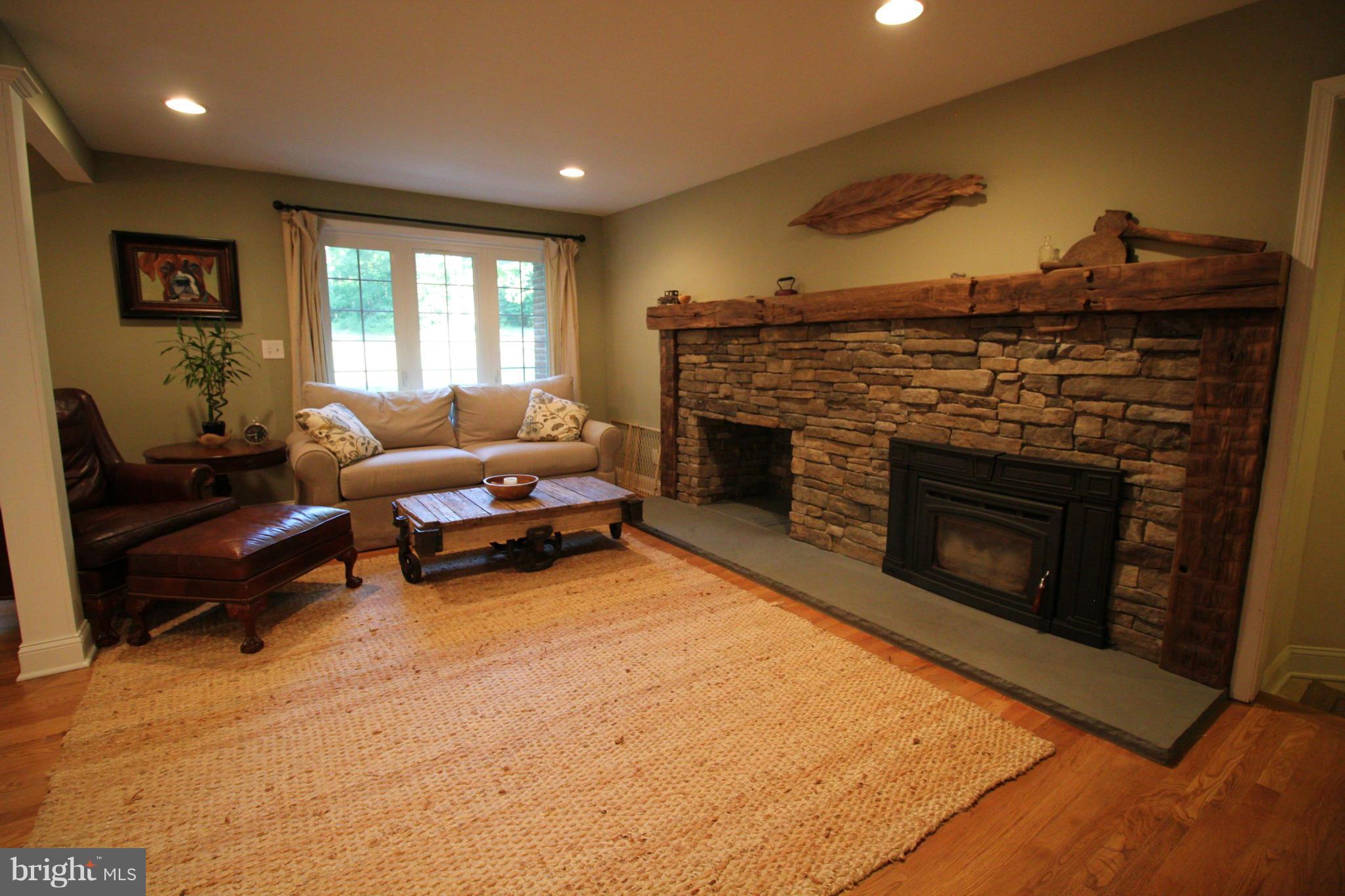 2324 East Ruhl Road Freeland, MD 21053 - Photo 12 of 30 Family Room