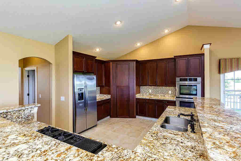5647 Judge Road Bettendorf, IA 52722 - Photo 17 of 24 Gallery Image 17