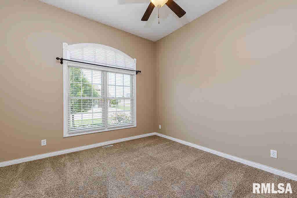 5647 Judge Road Bettendorf, IA 52722 - Photo 22 of 24 Gallery Image 22