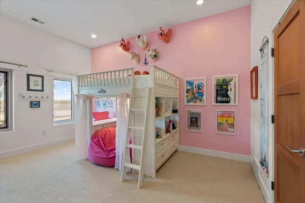 $1,600,000 | 65 Riverwalk Place, Memphis, TN 38103