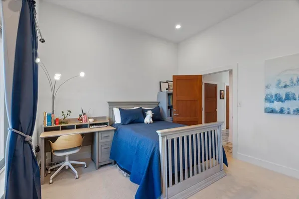 $1,600,000 | 65 Riverwalk Place, Memphis, TN 38103