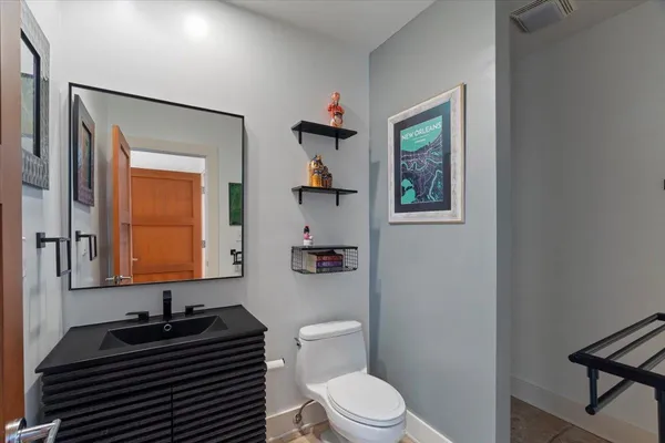 $1,600,000 | 65 Riverwalk Place, Memphis, TN 38103