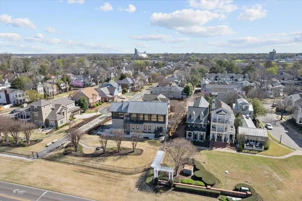 $1,600,000 | 65 Riverwalk Place, Memphis, TN 38103