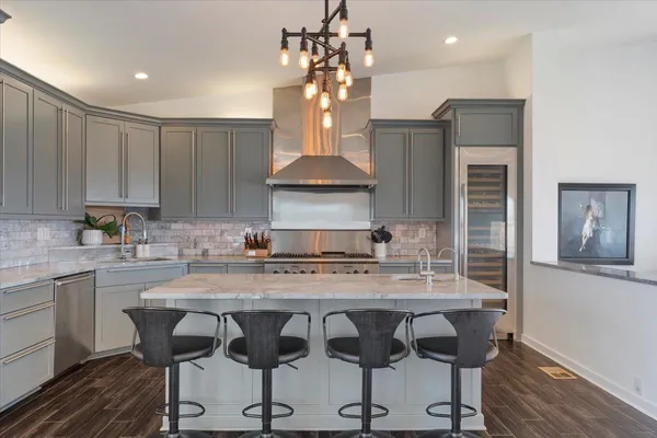 $1,600,000 | 65 Riverwalk Place, Memphis, TN 38103