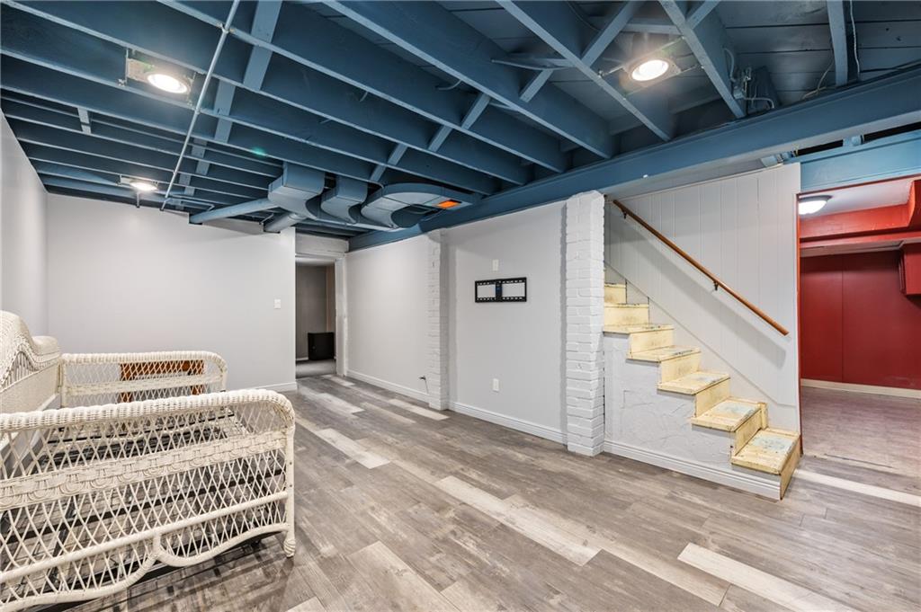 4706 East Willock Road Pittsburgh, PA 15227 - Photo 18 of 25 Gallery Image 18