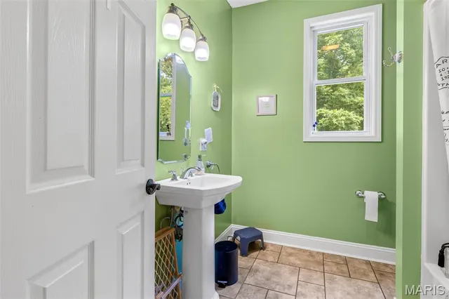 $355,000 | 318 Doe Run Lane, Bonne Terre, MO 63628