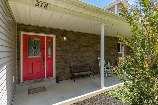 $355,000 | 318 Doe Run Lane, Bonne Terre, MO 63628