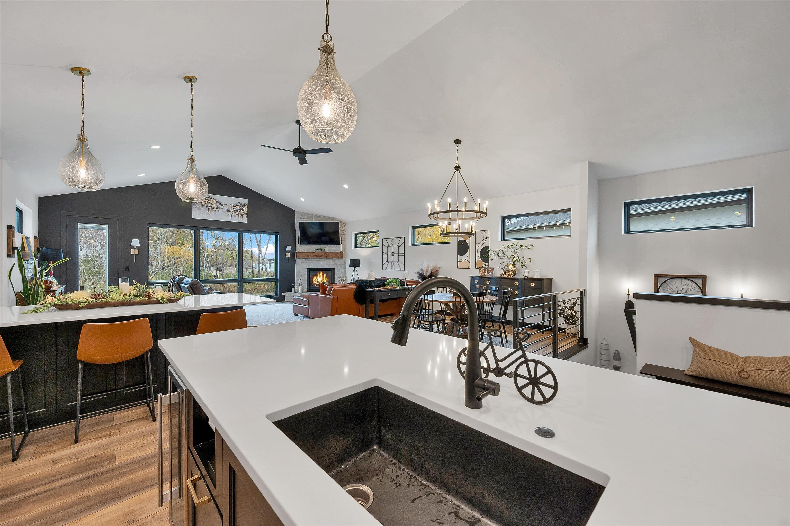 359 Aldon Cir Green Green Bay, WI 54304 - Photo 17 of 75