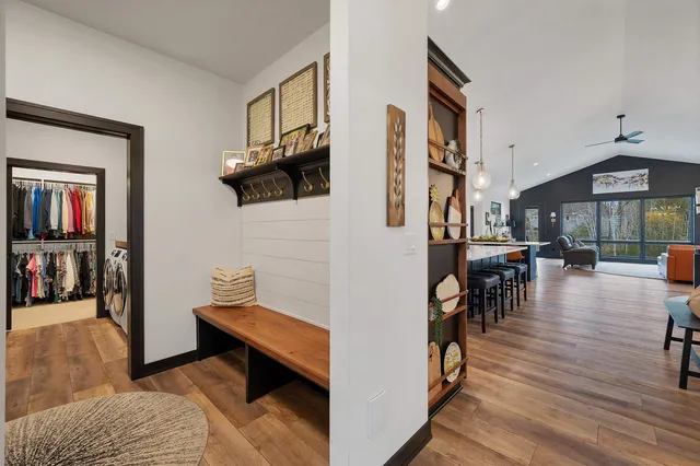 $815,000 | 359 Aldon Cir Green, Green Bay, WI 54304