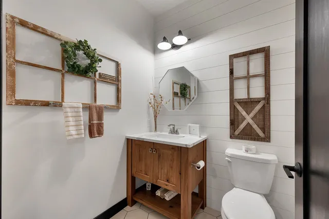 $815,000 | 359 Aldon Cir Green, Green Bay, WI 54304