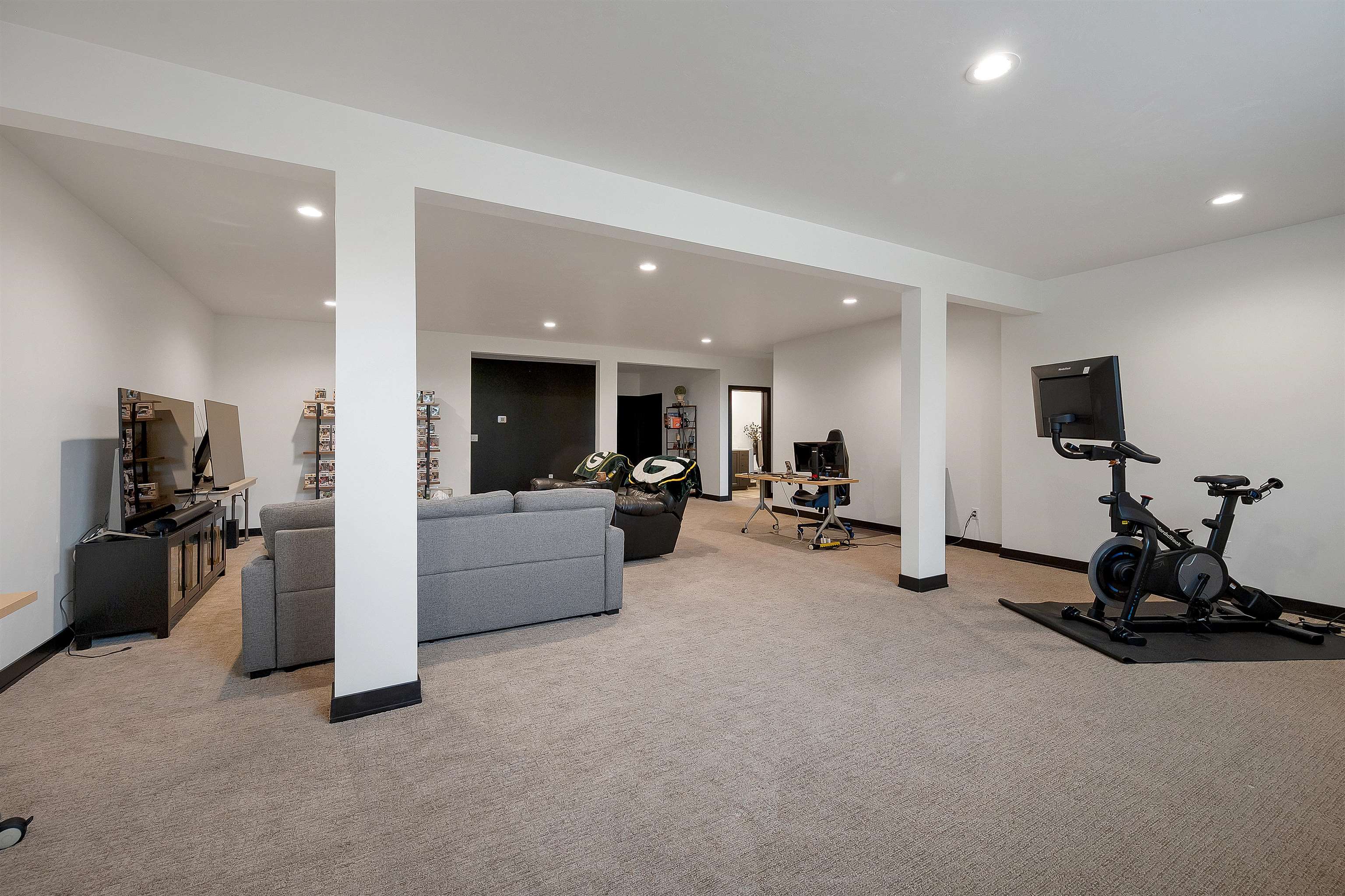 359 Aldon Cir Green Green Bay, WI 54304 - Photo 50 of 75