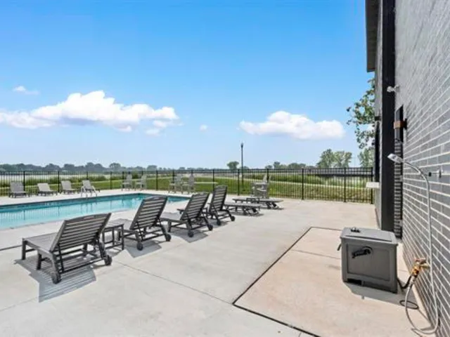 $815,000 | 359 Aldon Cir Green, Green Bay, WI 54304