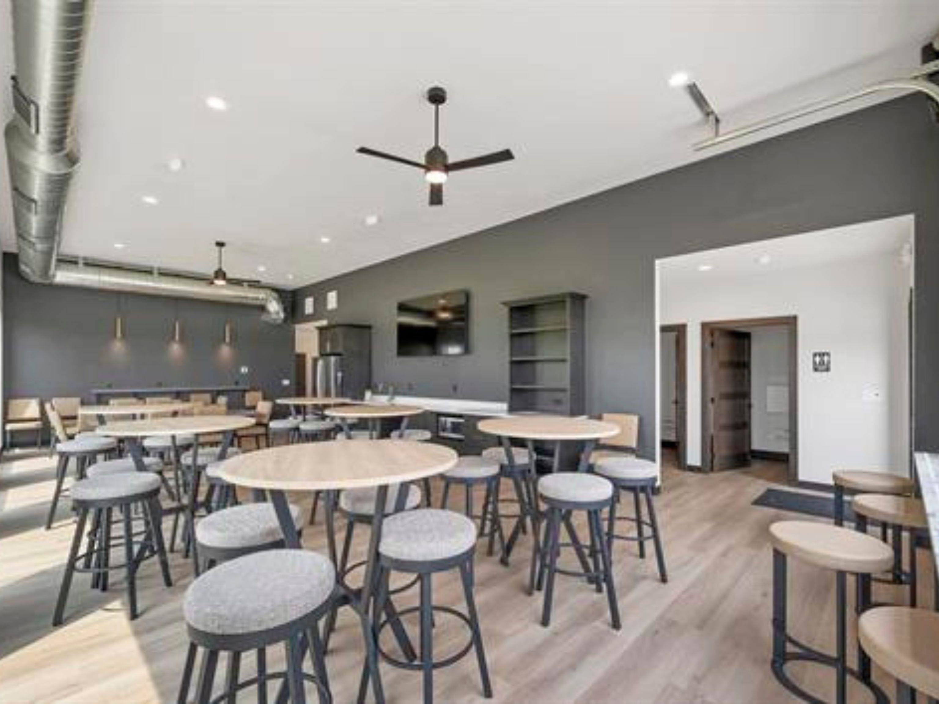 359 Aldon Cir Green Green Bay, WI 54304 - Photo 74 of 75