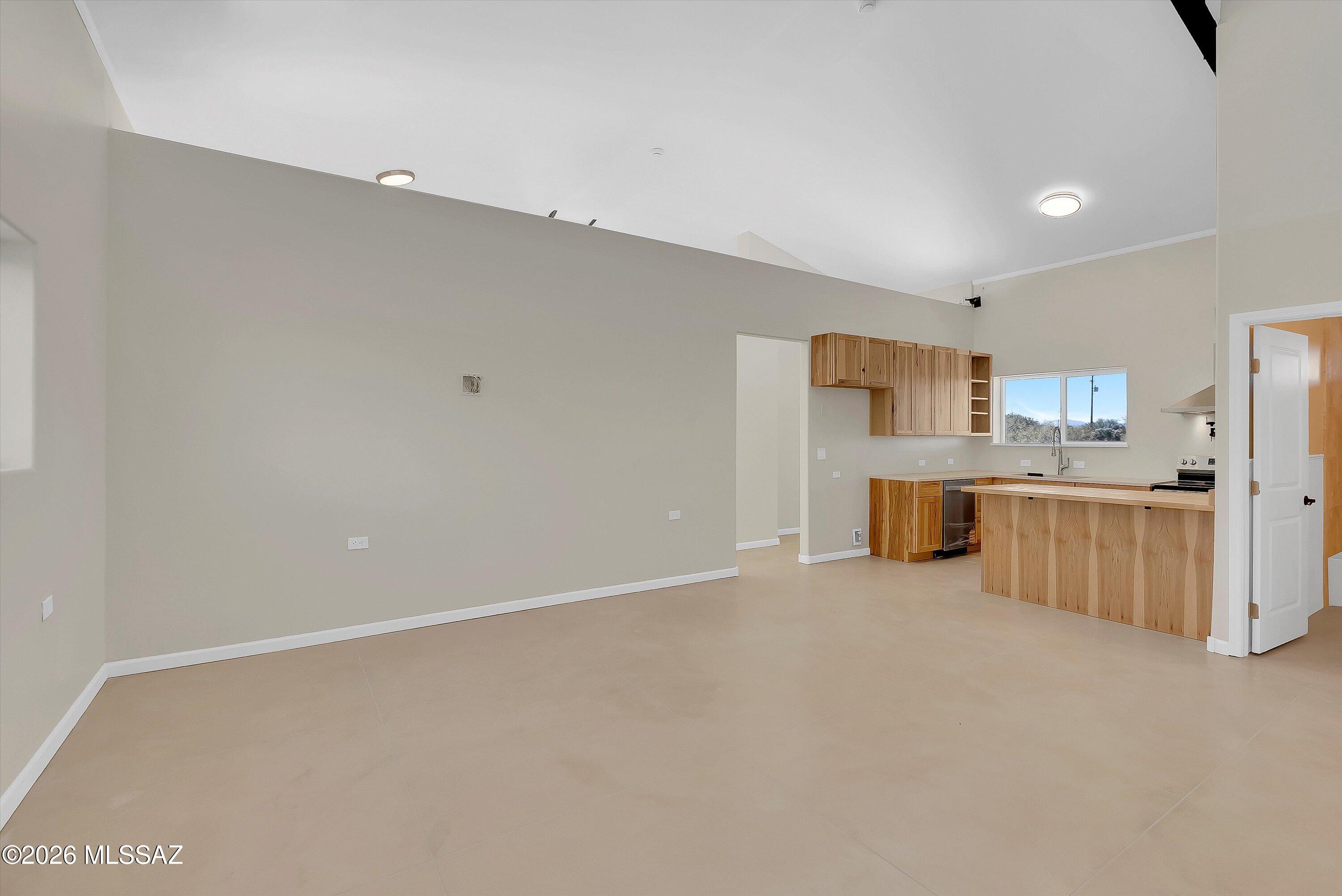 5255 South Perlita Road Tucson, AZ 85747 - Photo 8 of 44