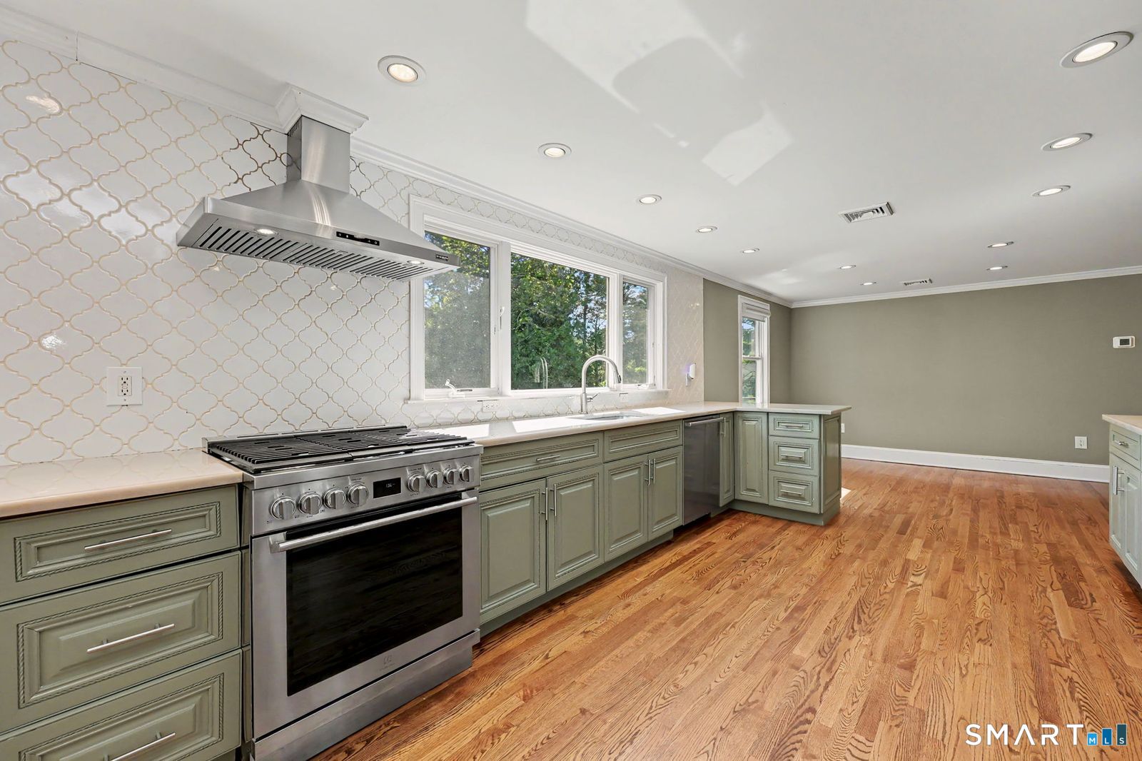 130 West Norwalk Road Norwalk, CT 06850 - Photo 9 of 40