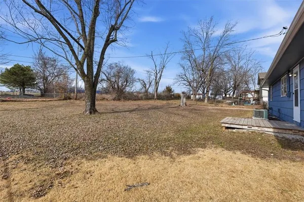 $199,900 | 2500 Hillside Drive, Harrisonville, MO 64701